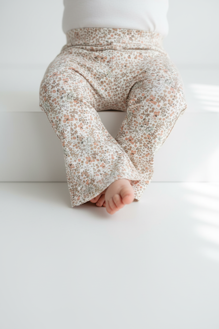 Flared love flower baby/kind